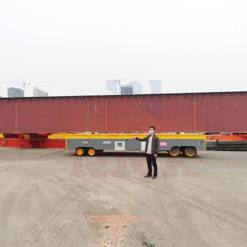 50 tonna og'ir yuk tashuvchisi